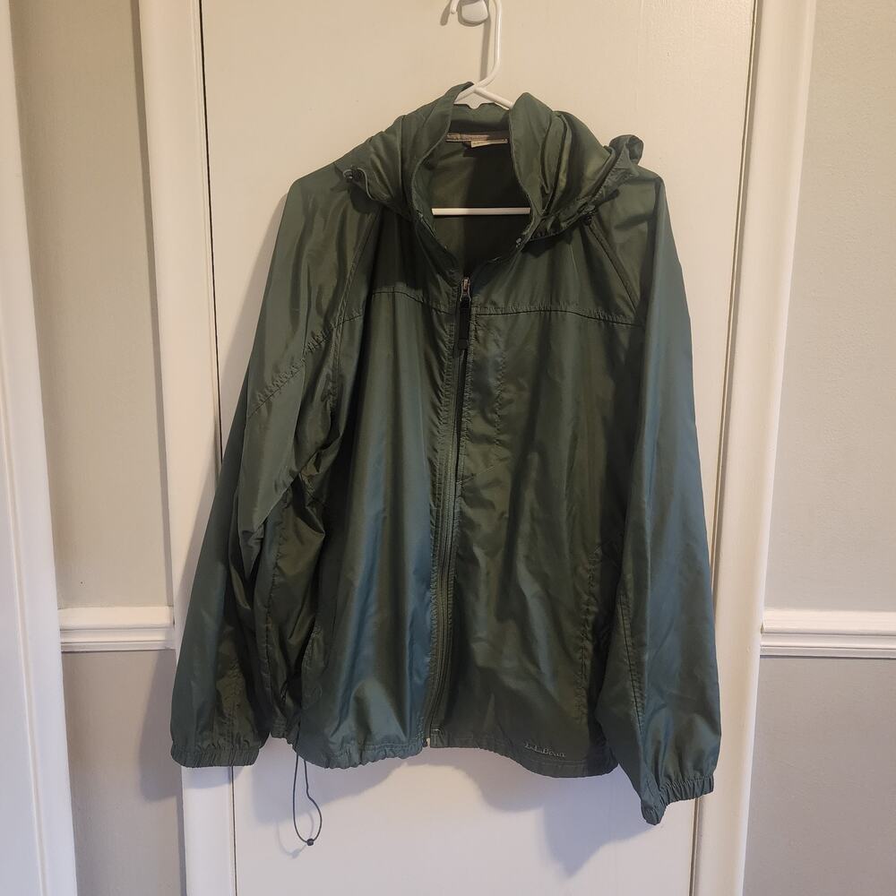 L.L. Bean Windbreaker Jacket Mens Large Green 100% Nylon Hooded Full Zip AKC5